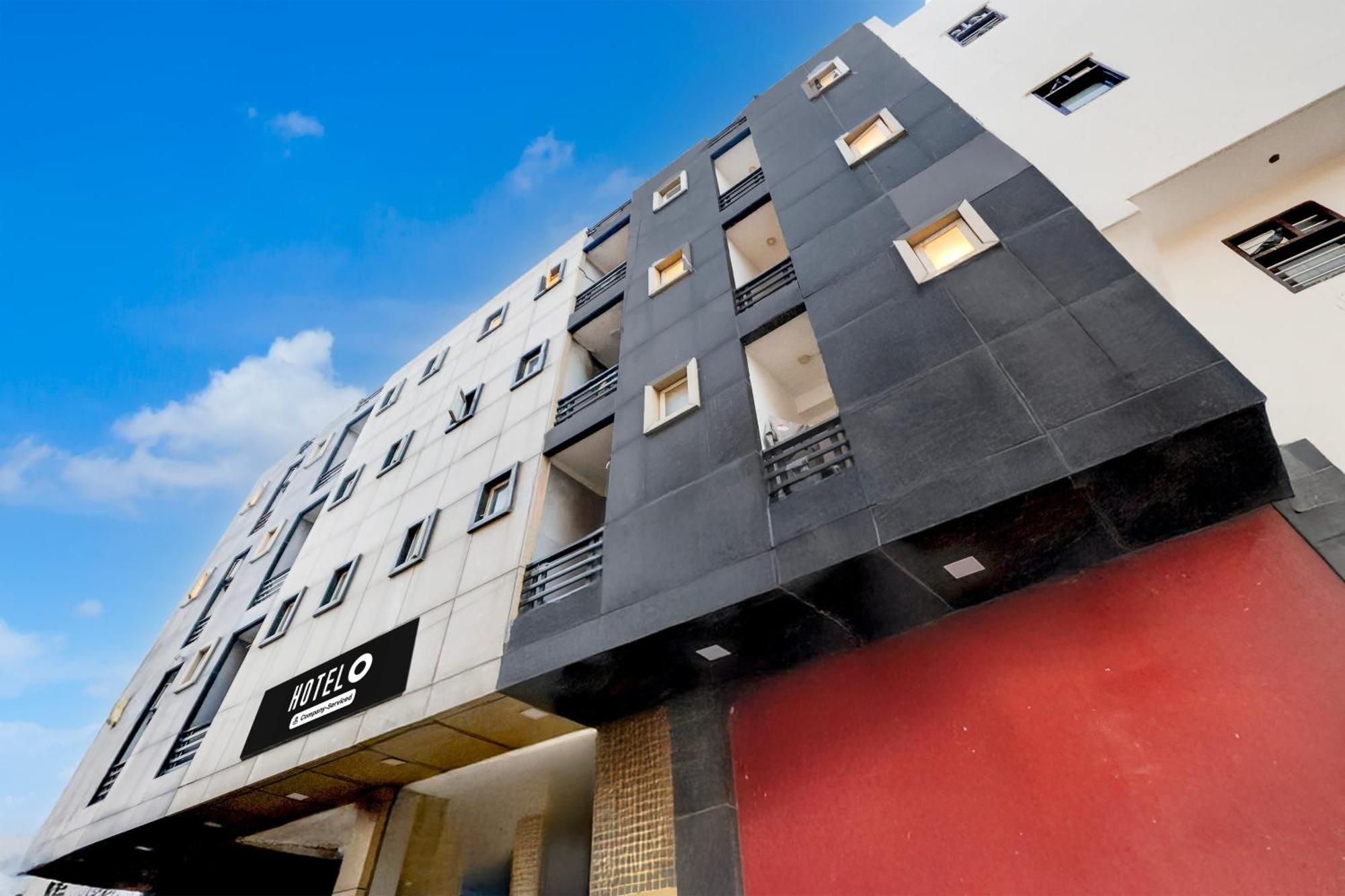 Hotel Super O Rangpuri Mahipalpur 2*