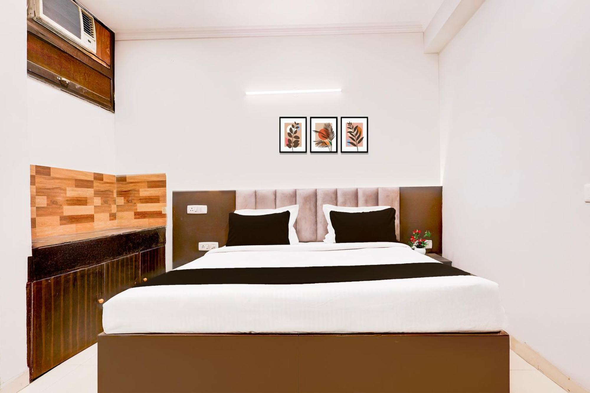 Super O Rangpuri Mahipalpur Hotel